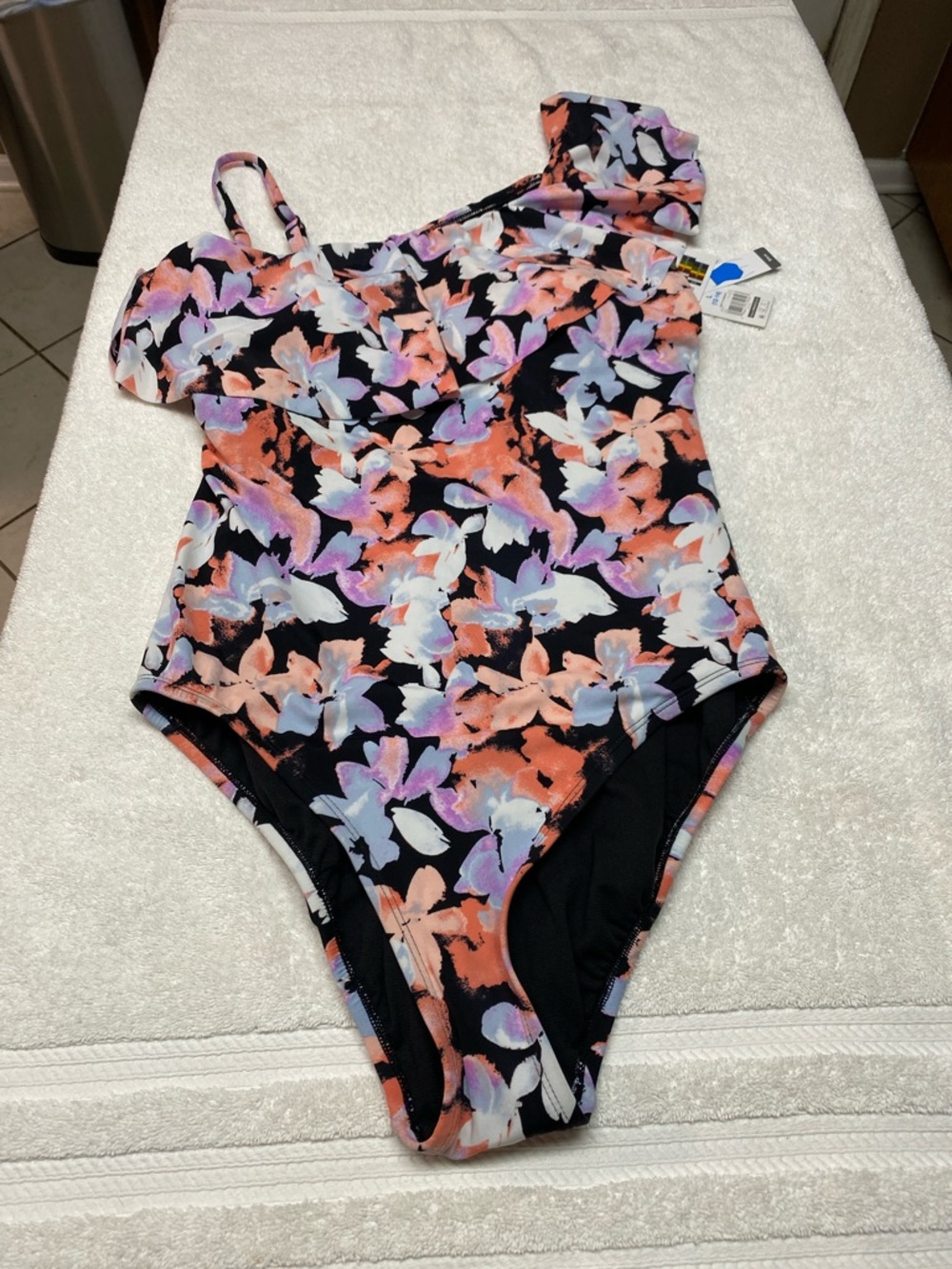 Time and Tru One-Shoulder Floral One-Piece Swimsuit - H12